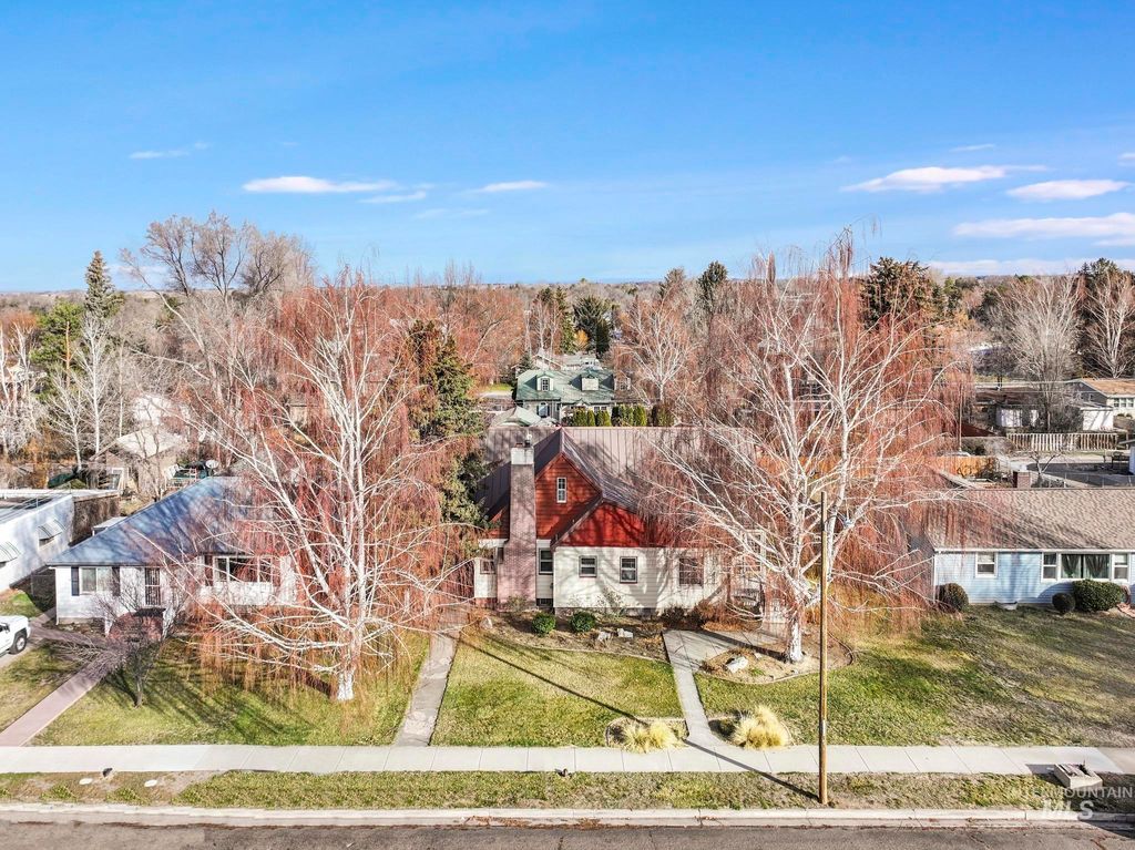 Photo of 520 E Ave. A, Jerome, ID 83338 (MLS # 98975592)