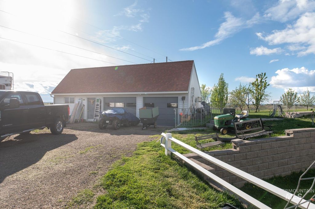 Photo of 2400 Fairview Ave, Fruitland, ID 83619 (MLS # 98982629)