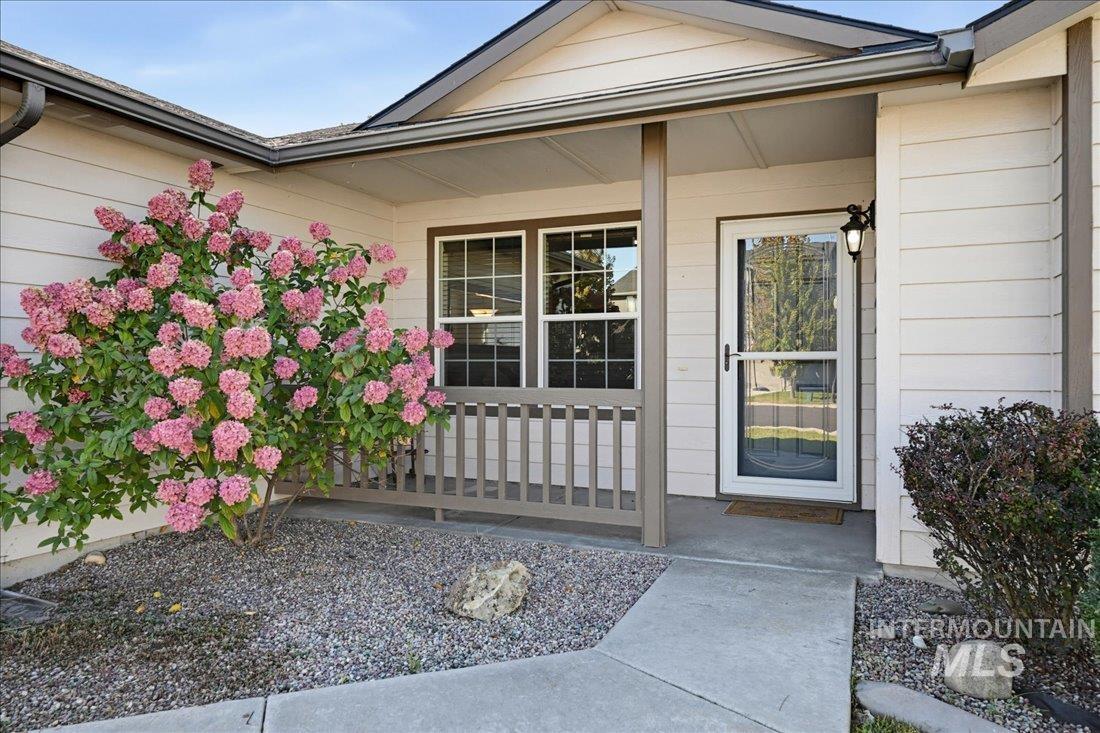 10335 W Wyatt Earp Drive