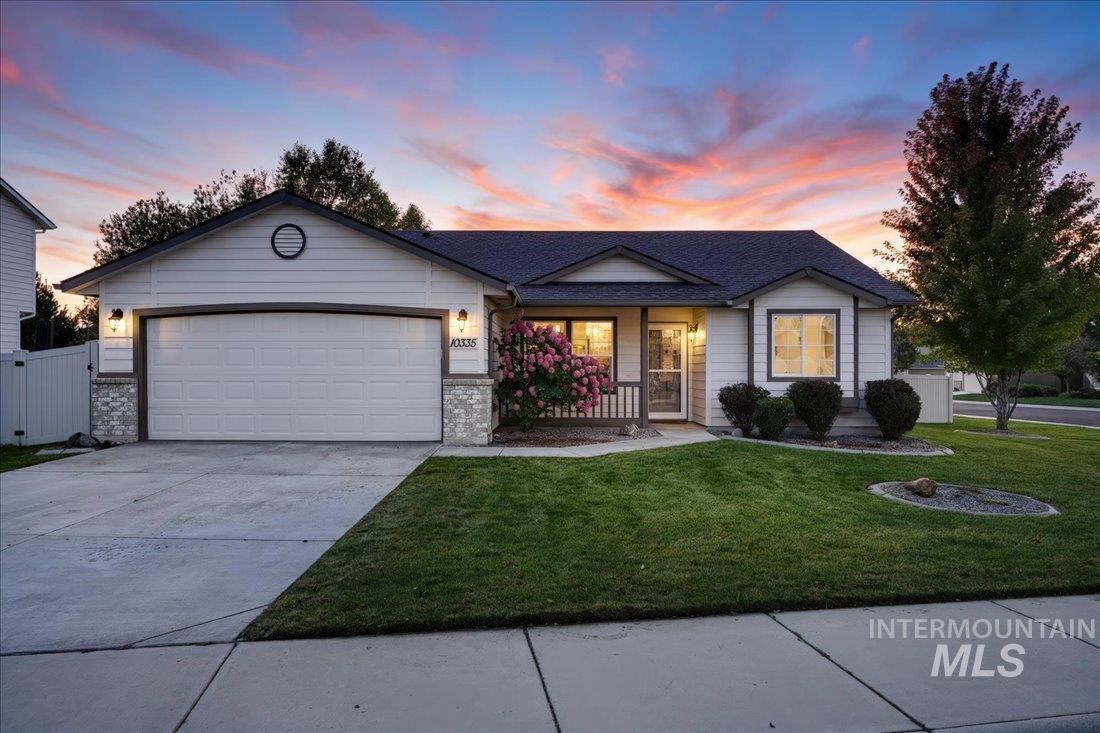 10335 W Wyatt Earp Drive
