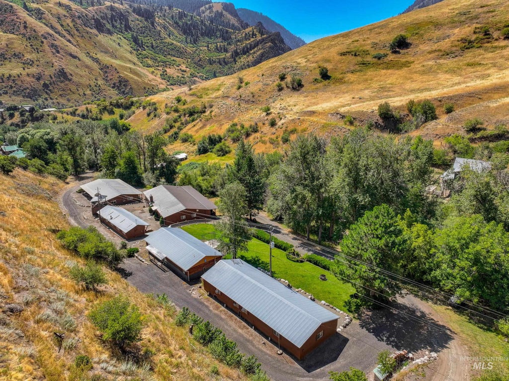 Photo of 192 Shingle Creek Road, Riggins, ID 83549 (MLS # 98977535)