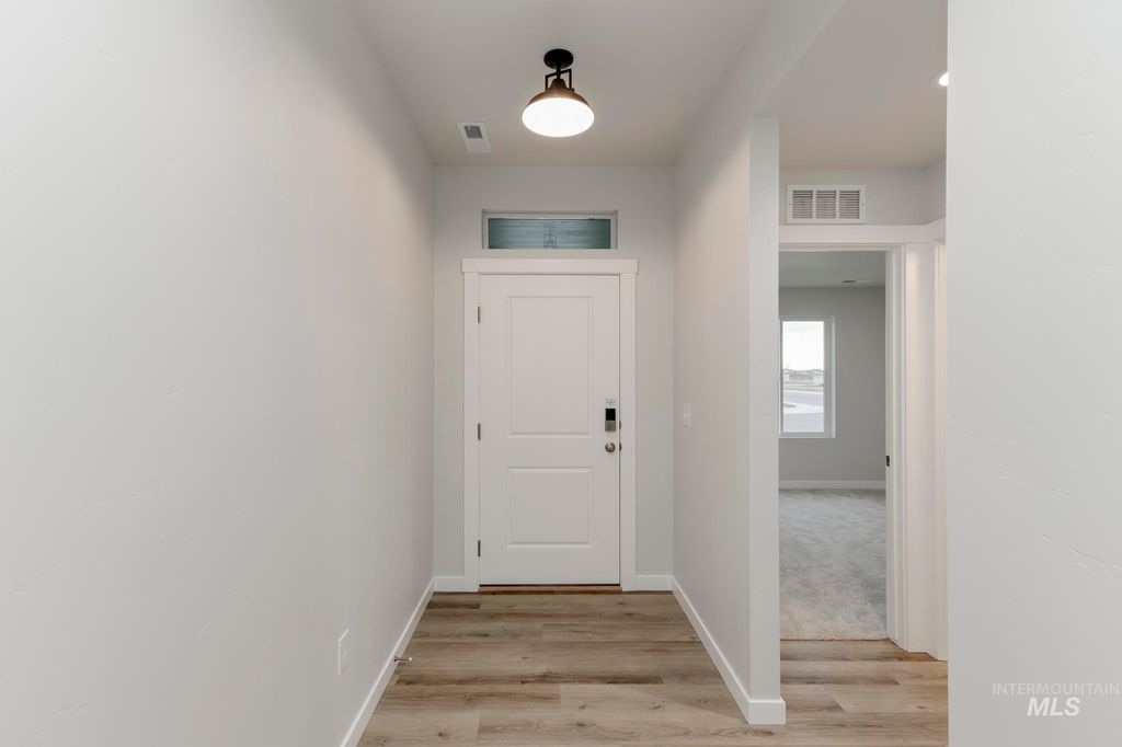 Photo of 15264 Fuchsia Ave, Nampa, ID 83651 (MLS # 98981880)