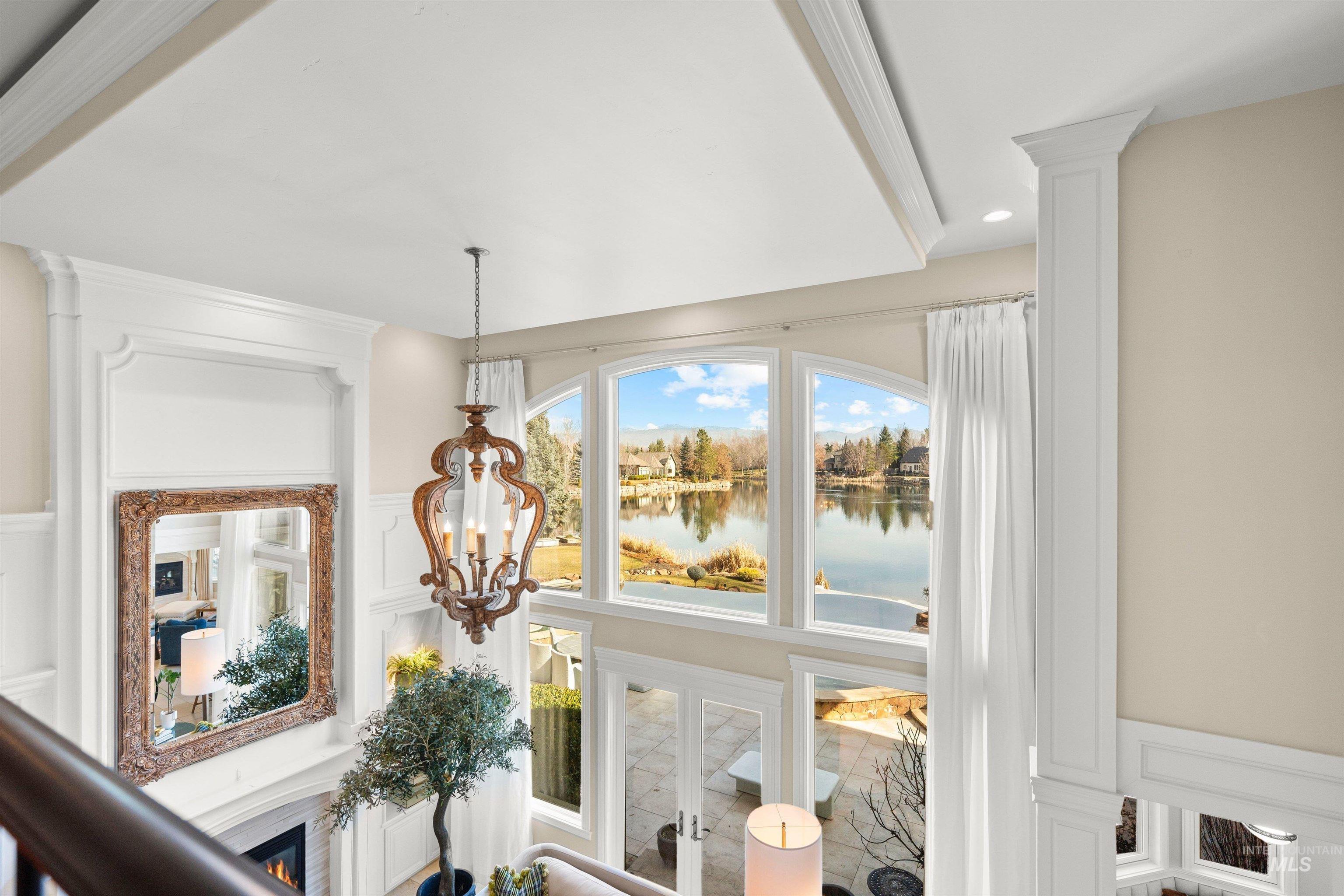 1122 W Two Rivers Lane