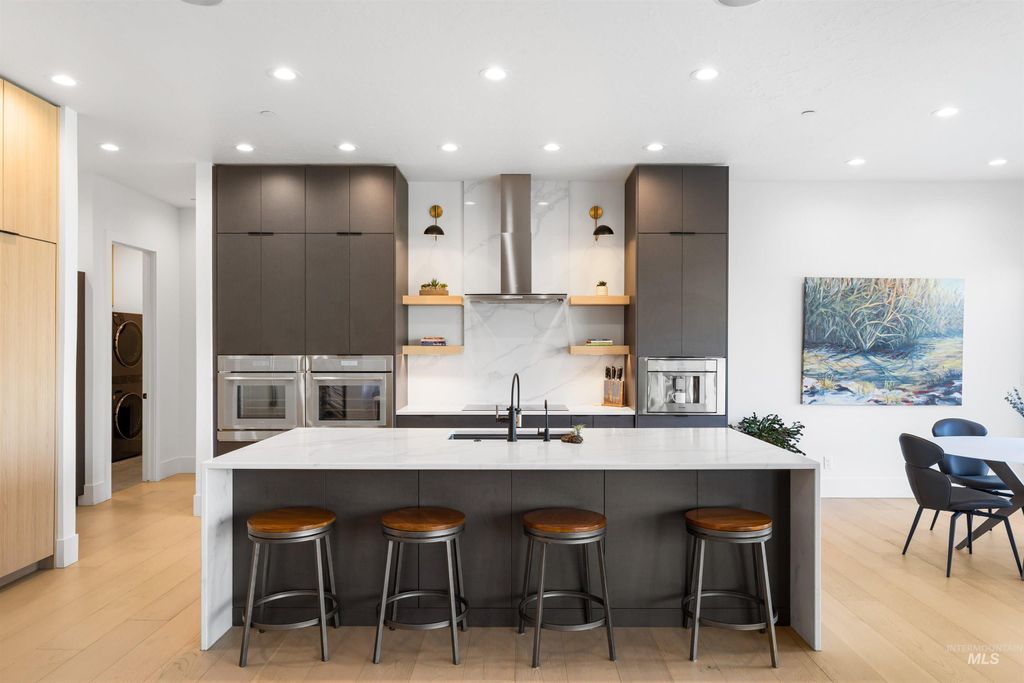 Photo of 1903 S Meteor Way, Boise, ID 83712 (MLS # 98980162)