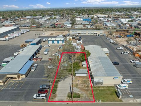 Photo of 1879 E Highland Ave, Twin Falls, ID 83301 (MLS # 98985388)