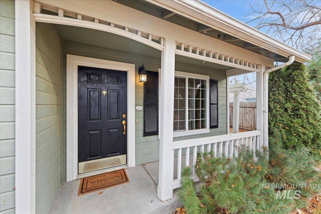 Photo of 1516 W Bird Loop, Nampa, ID 83686 (MLS # 98968969)