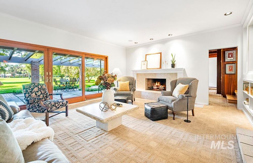 Photo of 4431 W Hillcrest Dr, Boise, ID 83705 (MLS # 98971567)