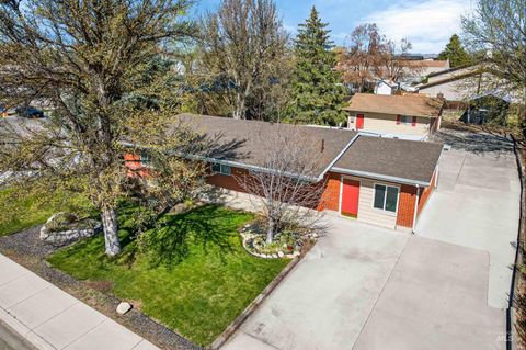 Photo of 908 W Linden St, Boise, ID 83706 (MLS # 98980390)