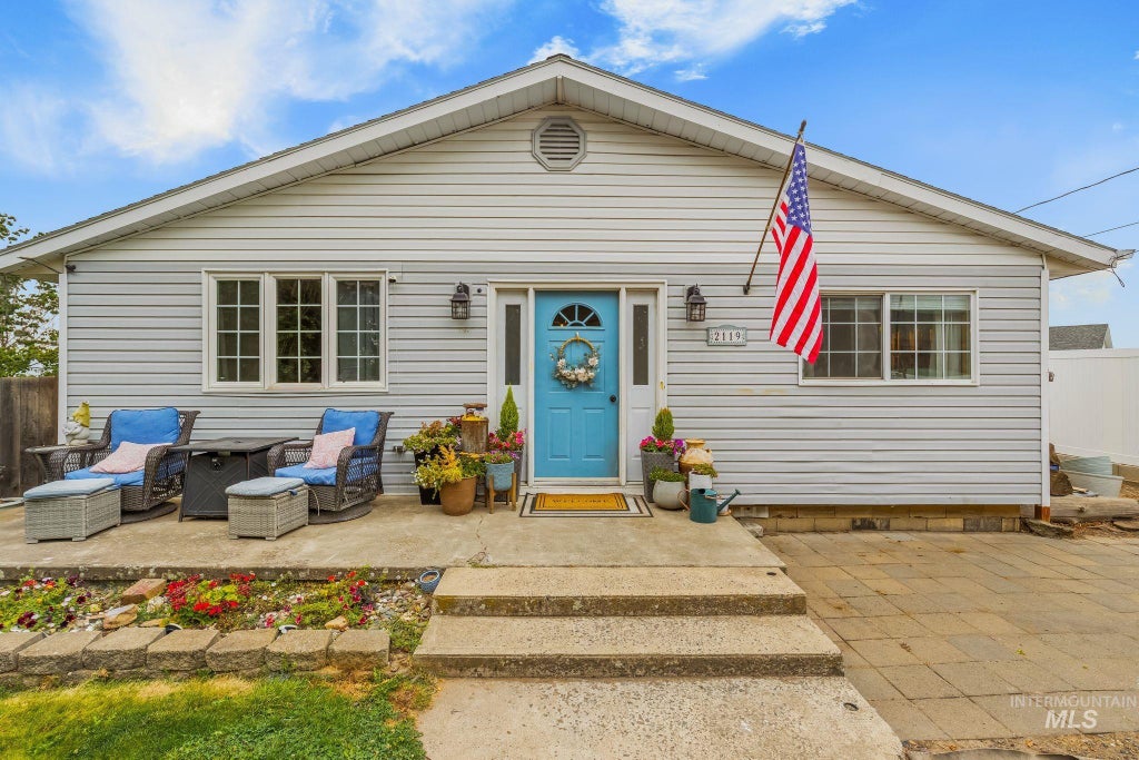 Photo of 2119 Ripon Ave, Lewiston, ID 83501 (MLS # 98994766)