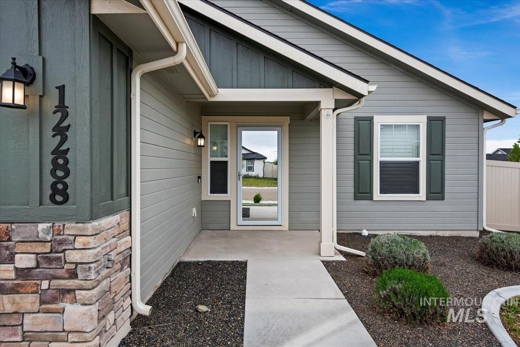 Photo of 12288 Varga St, Caldwell, ID 83651 (MLS # 98983431)