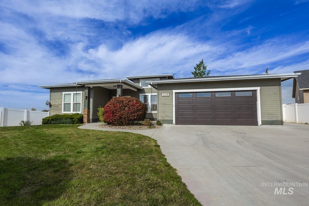 Photo of 2130 Lisa Ct, Payette, ID 83661 (MLS # 99004410)