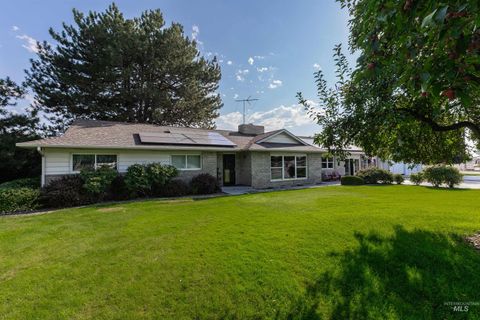 21474 Ustick Caldwell ID 83607