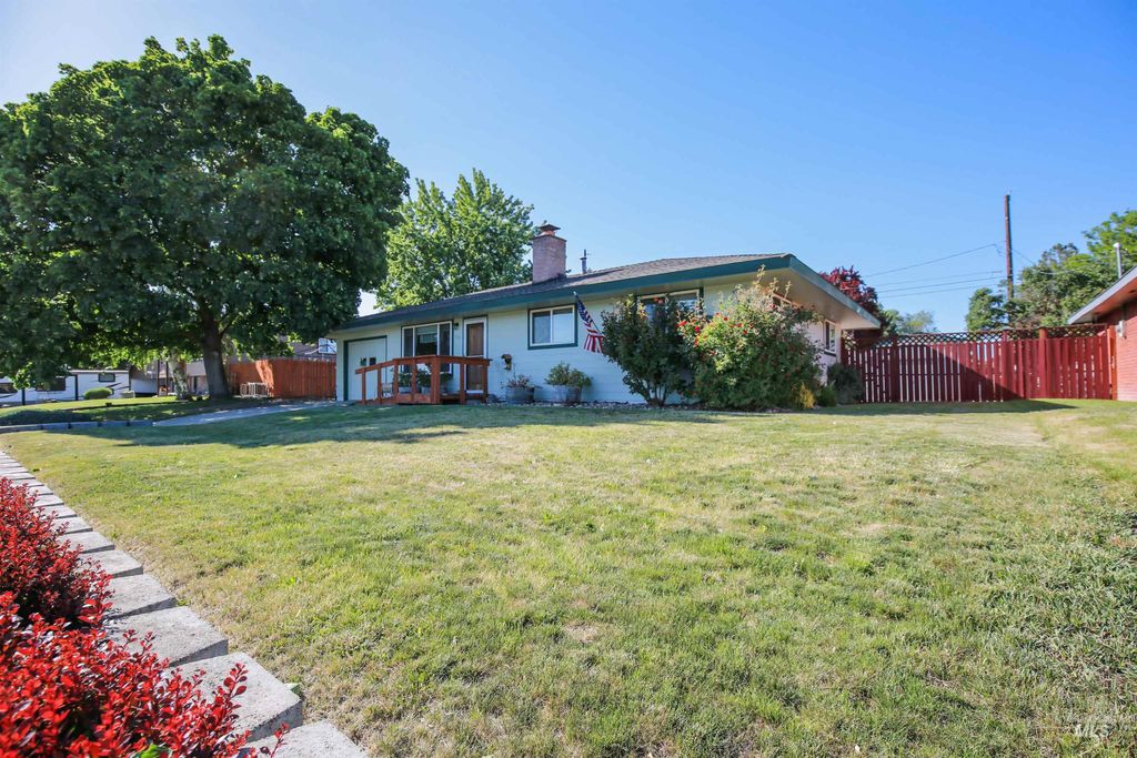 Photo of 240 Park Drive, Weiser, ID 83672 (MLS # 98986588)