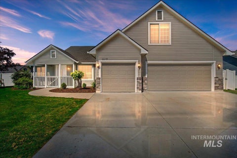 Photo of 1117 Palace Ave, Emmett, ID 83617 (MLS # 98991359)