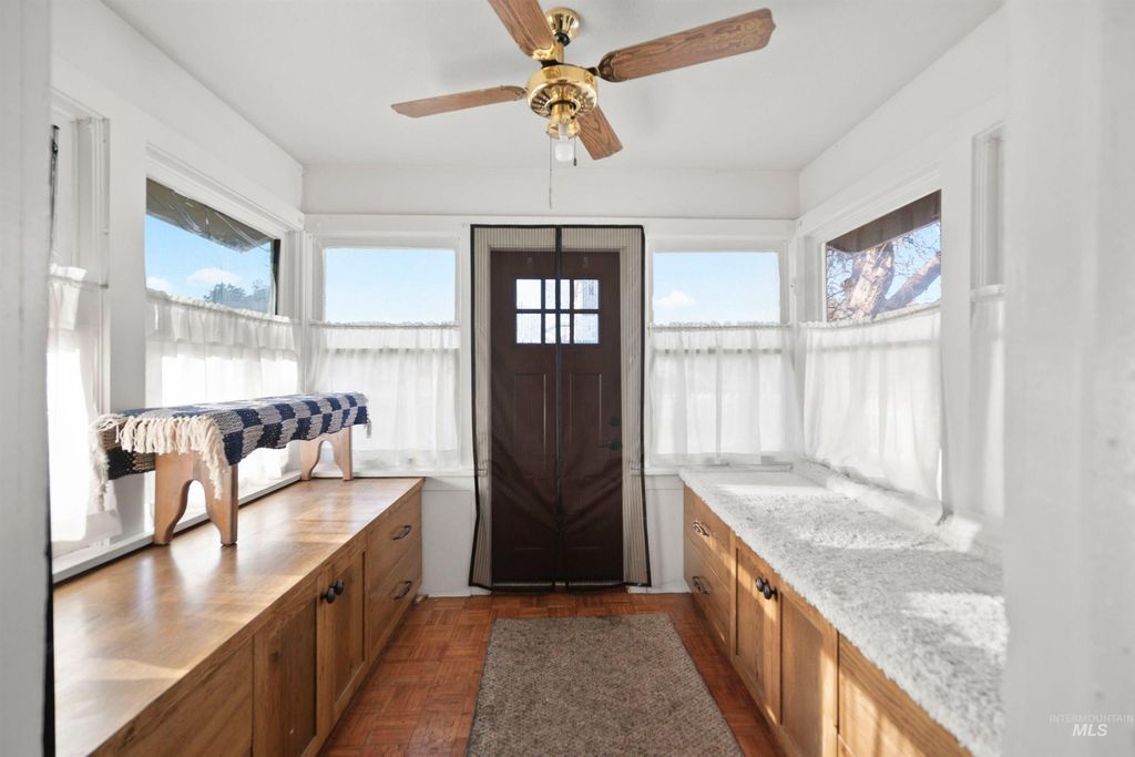 Photo of 1710 1st Street South, Nampa, ID 83651 (MLS # 98974228)