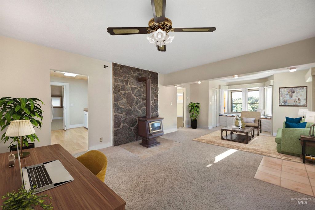 Photo of 1710 1st Street South, Nampa, ID 83651 (MLS # 98974228)