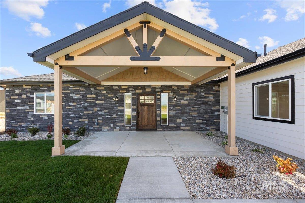 4335 NW Purple Sage Cir, Mountain Home, Idaho image 2