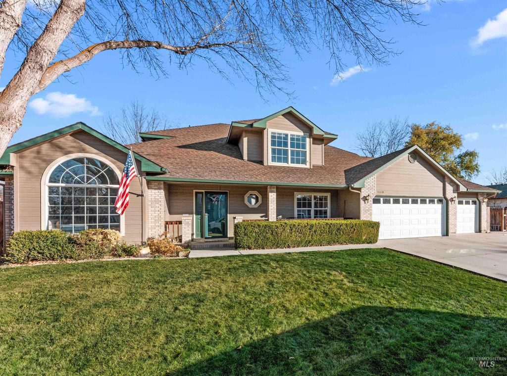 Photo of 1118 N Snead Ave, Eagle, ID 83616 (MLS # 98968626)