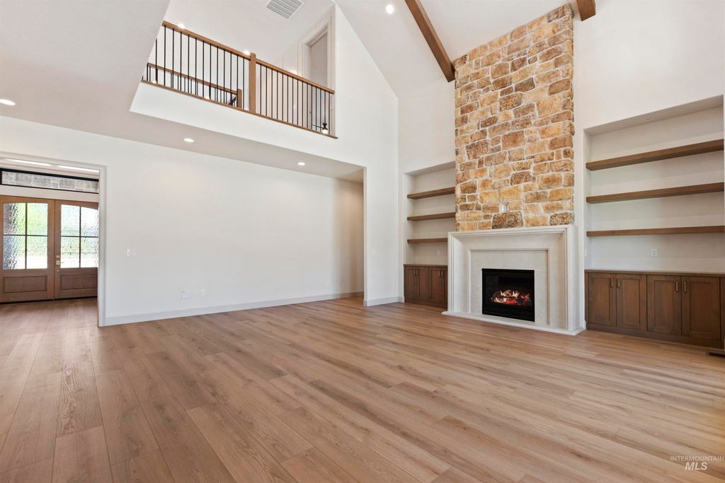 Photo of 998 Delehaye AVE, Eagle, ID 83616 (MLS # 98990219)