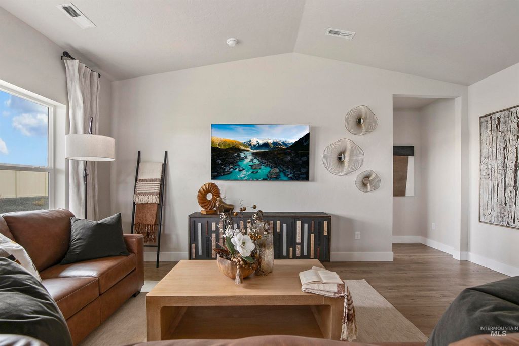 Photo of 19360 Snowyside Way, Caldwell, ID 83605 (MLS # 98970157)