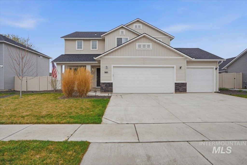 Photo of 561 S Bangor Way, Nampa, ID 83687 (MLS # 98980445)