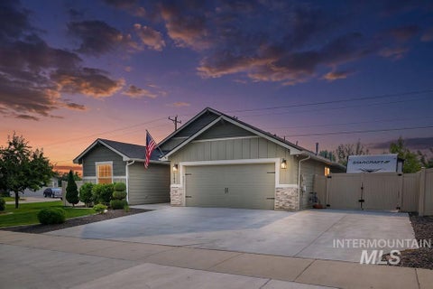 Photo of 2244 S Knotty Timber Pl, Meridian, ID 83642 (MLS # 98994519)
