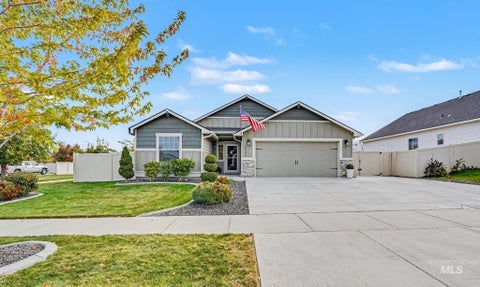 Photo of 2244 S Knotty Timber Pl, Meridian, ID 83642 (MLS # 98994519)
