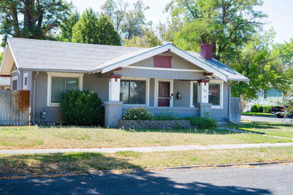 Photo of 1206 9th Ave East Ave, Twin Falls, ID 83301 (MLS # 98958030)