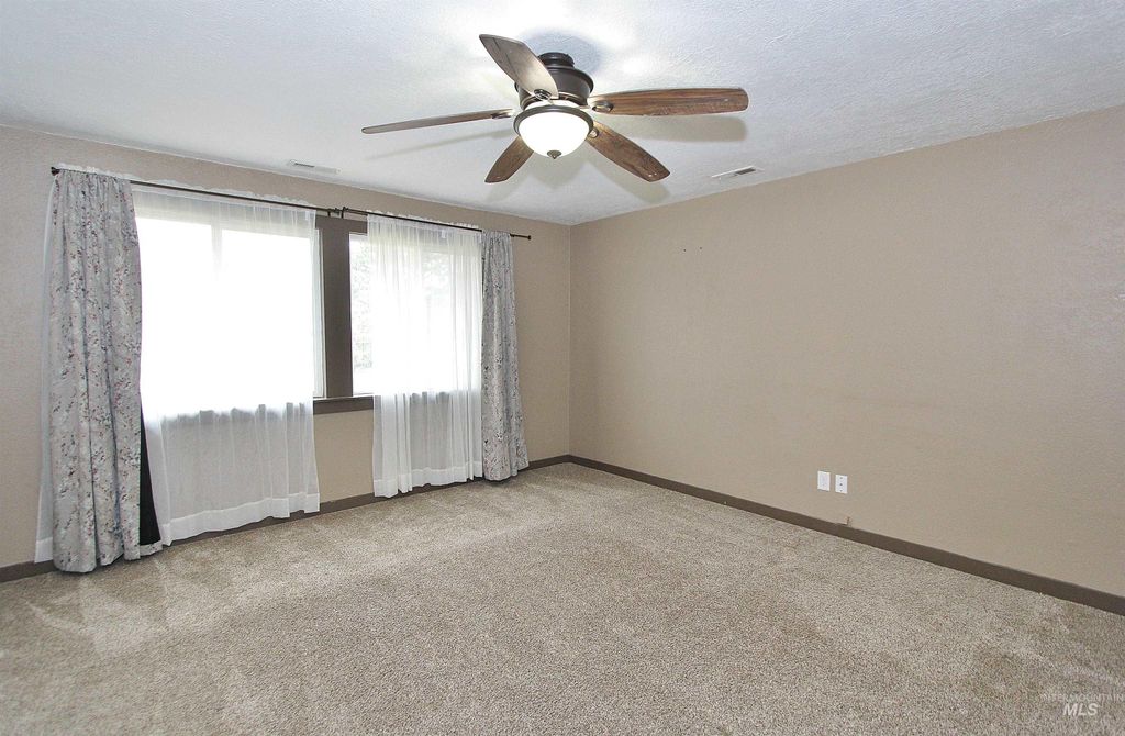 Photo of 370 S 10th E, Mountain Home, ID 83647 (MLS # 98964826)