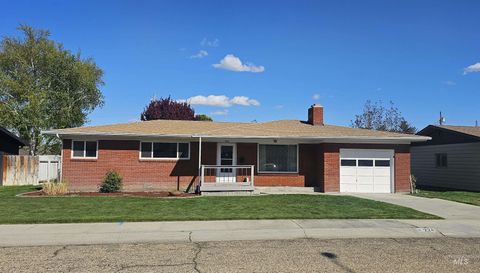 Photo of 224 Westwood Blvd, Nampa, ID 83686 (MLS # 98983063)