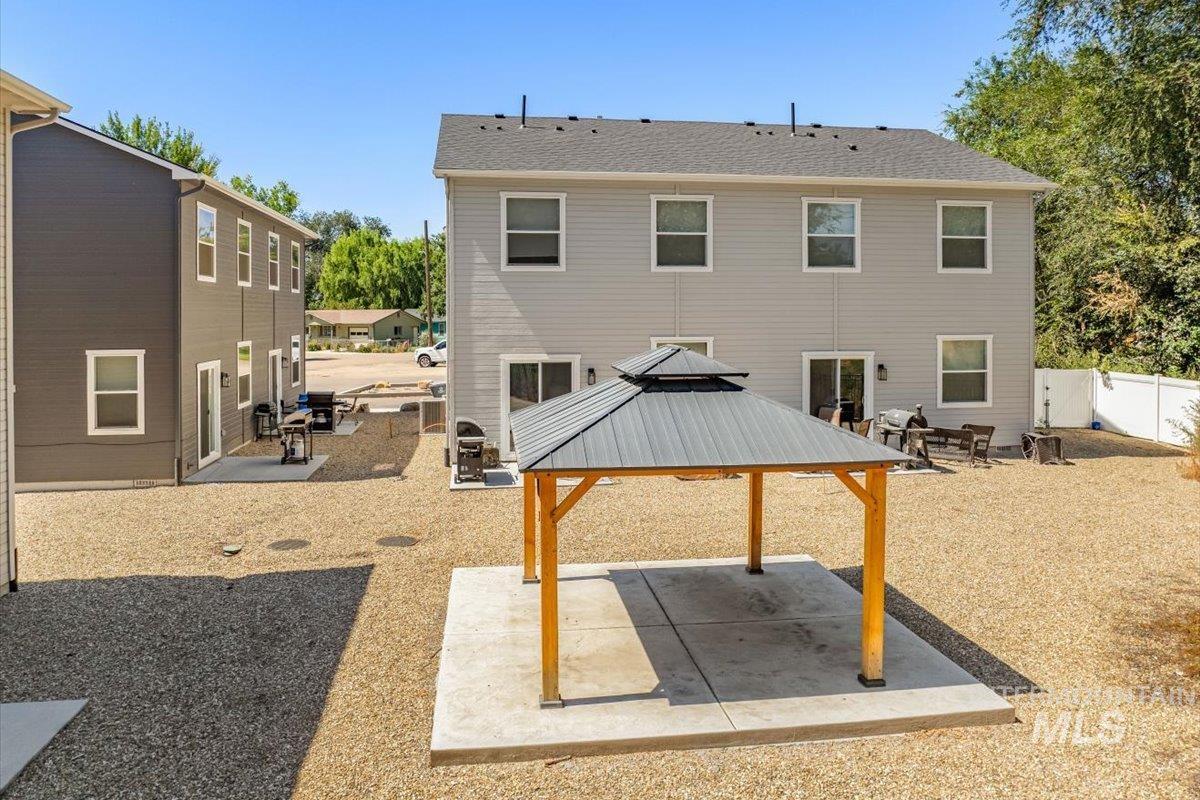 Parma, Idaho 83660, United States, 18 Bedrooms Bedrooms, ,18 BathroomsBathrooms,Residential,Active,512