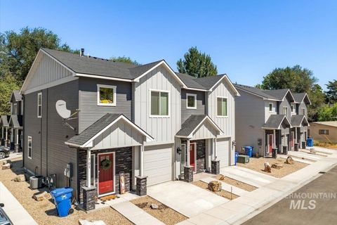 701 E Bates Ave. Parma ID 83660
