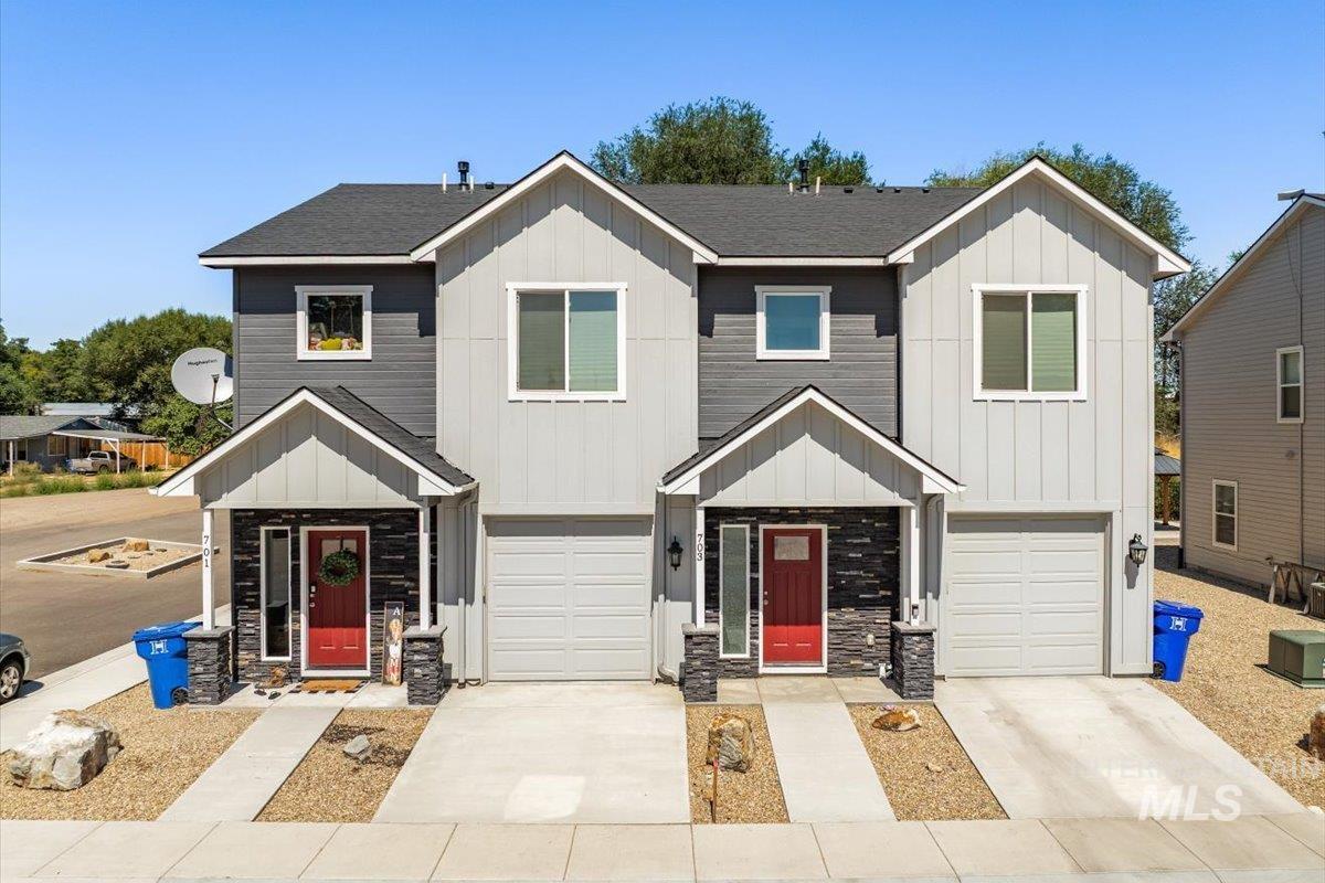 701 E Bates Ave.