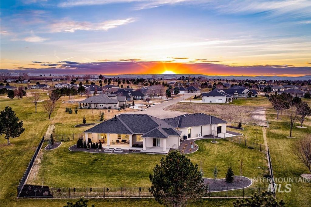 Photo of 22334 Sirocco Court, Caldwell, ID 83607 (MLS # 98987846)