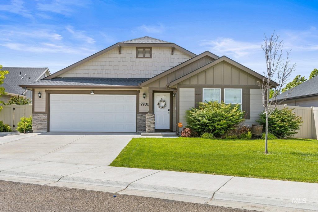 Photo of 7701 E Declaration Drive, Nampa, ID 83687 (MLS # 98990152)