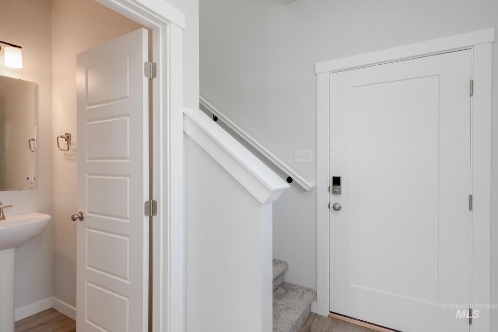 Photo of 10467 W Tinder St, Star, ID 83669 (MLS # 98971456)