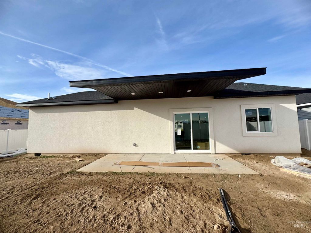 Photo of 2014 Regan St, Jerome, ID 83338 (MLS # 98969415)