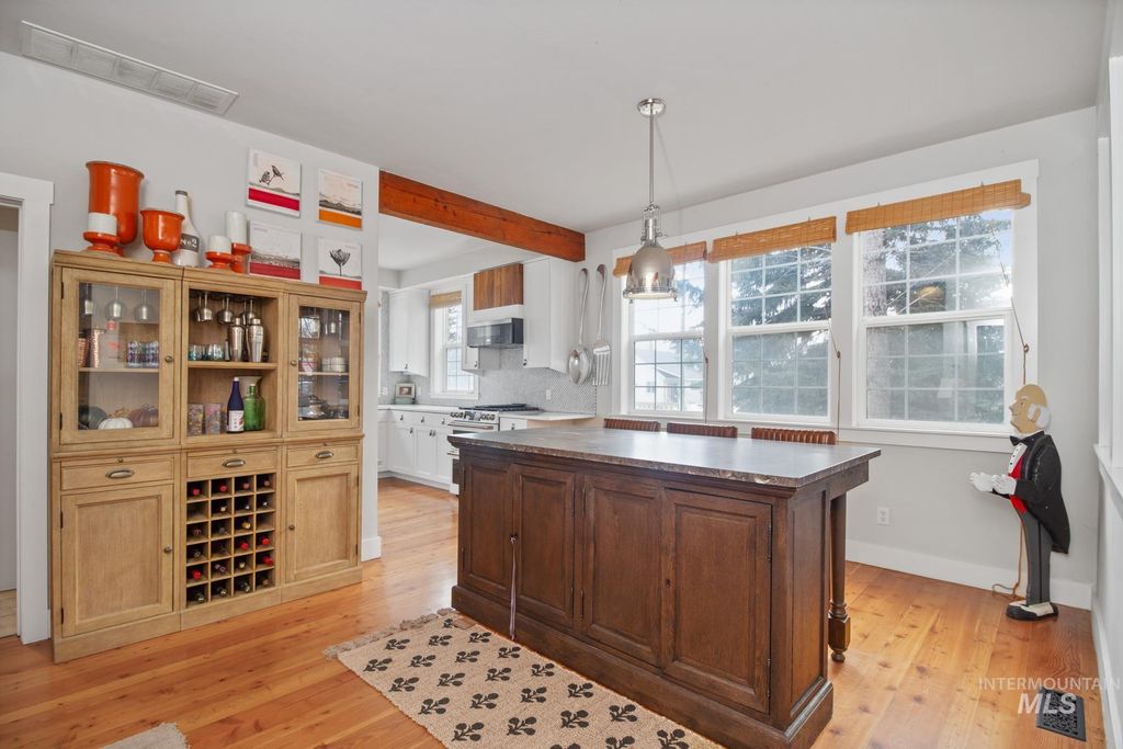 Photo of 215 W Bullion Street, Hailey, ID 83333 (MLS # 98973205)