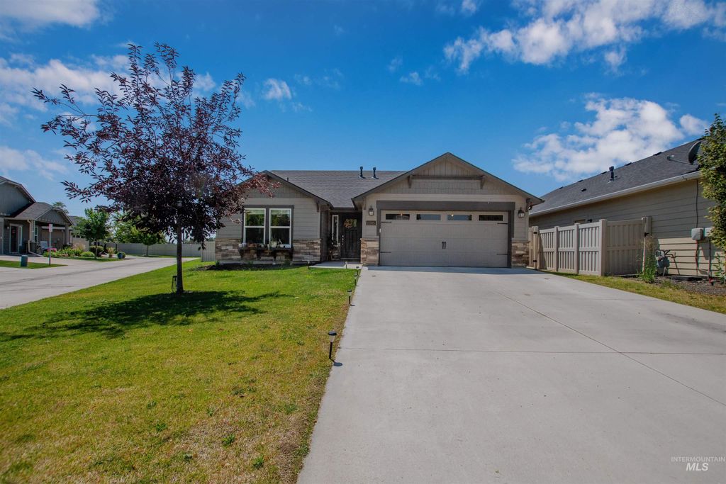 Photo of 11505 W Baserri Dr, Boise, ID 83709 (MLS # 98967069)