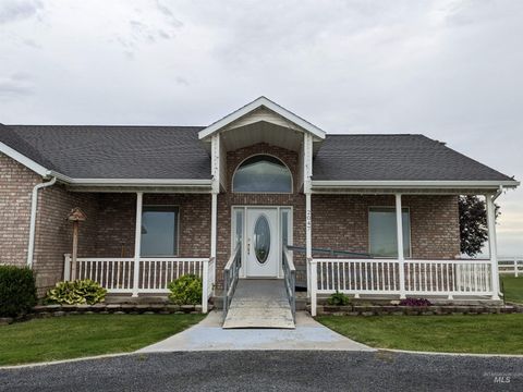 Photo of 2047 E 2975 S, Wendell, ID 83355 (MLS # 98978278)