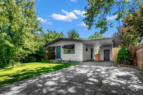 Photo of 2510 S Broxon St, Boise, ID 83705 (MLS # 98990151)