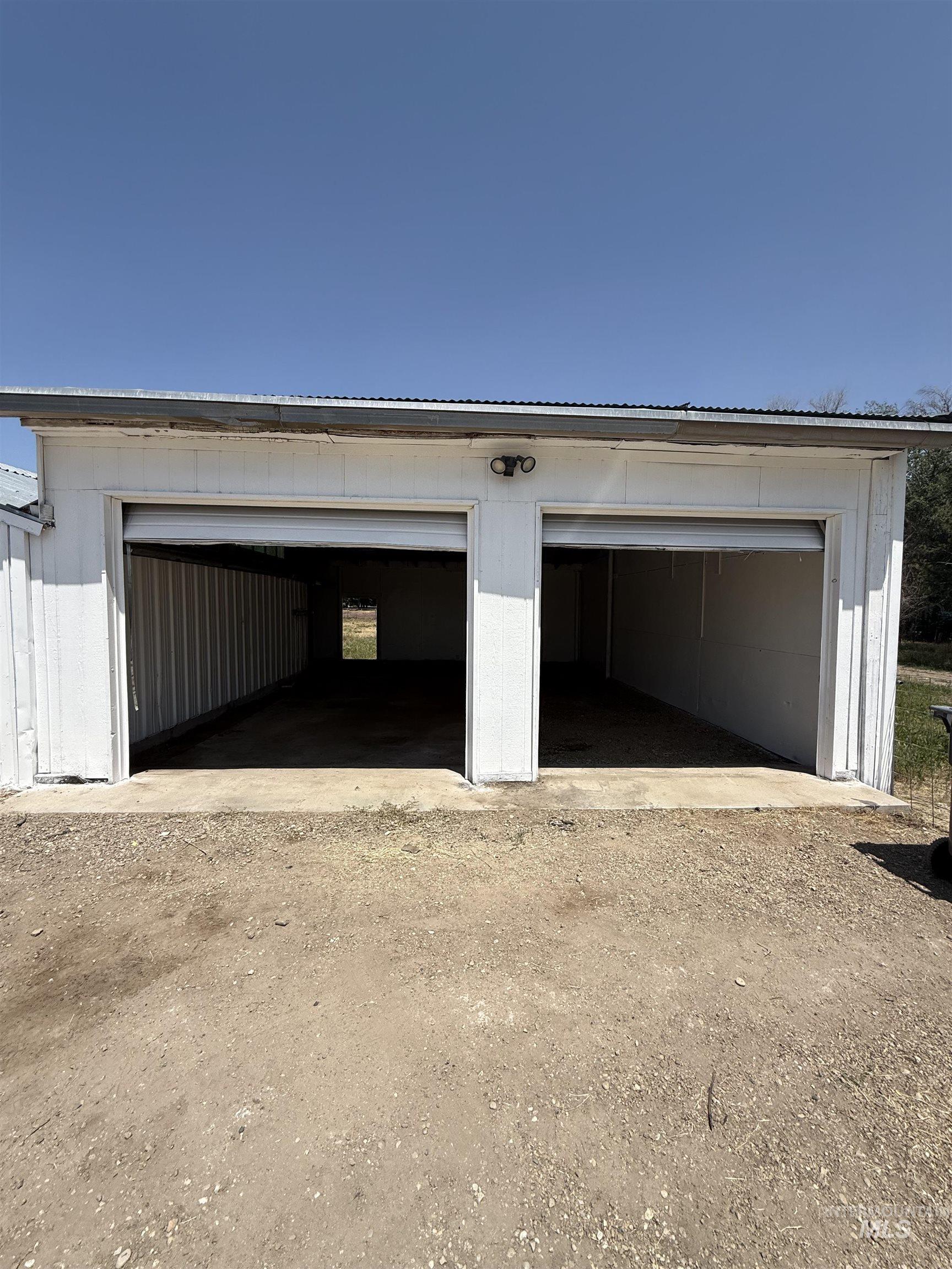 21242 & 21222 Main St