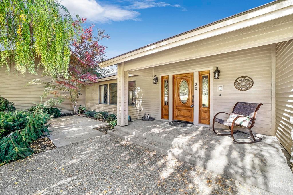 Photo of 132 Country Club Drive, Buhl, ID 83316 (MLS # 98970777)