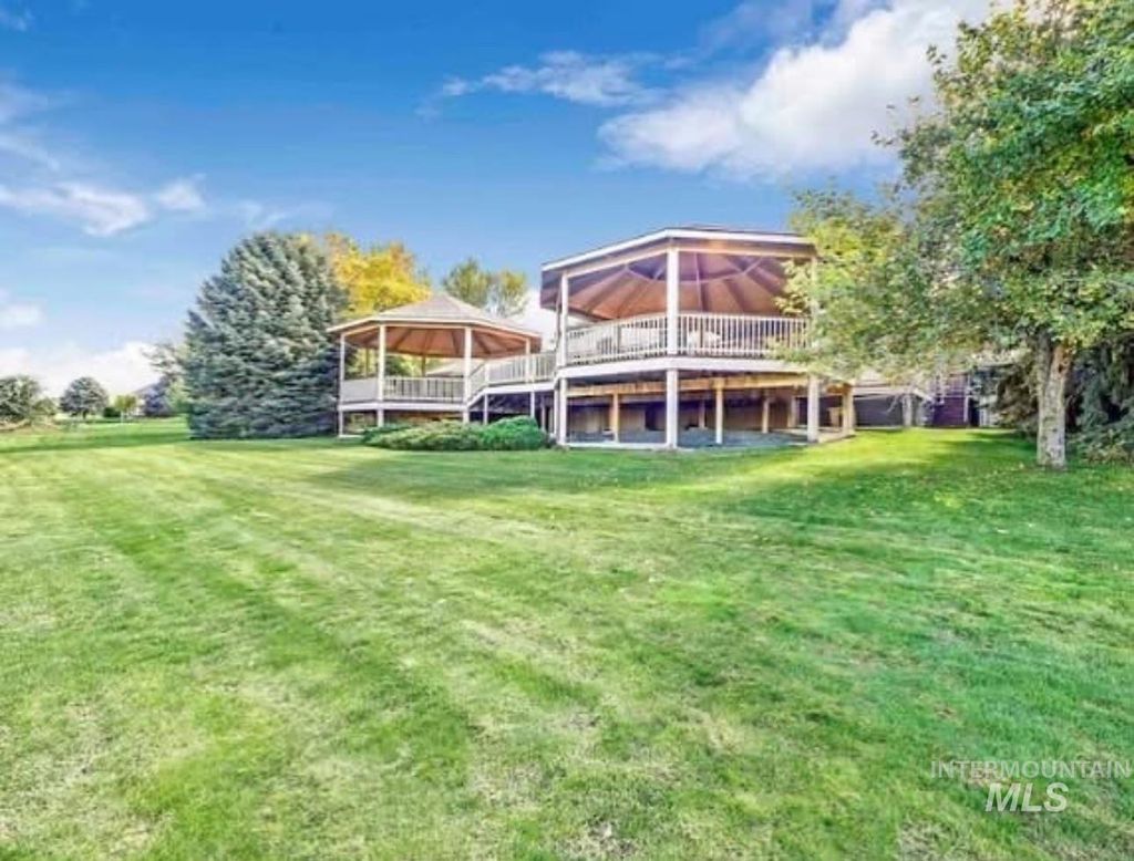 Photo of 132 Country Club Drive, Buhl, ID 83316 (MLS # 98970777)