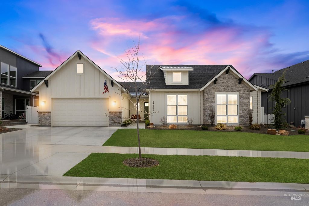 Photo of 13427 N Hazel Grouse Way, Boise, ID 83714 (MLS # 98974475)