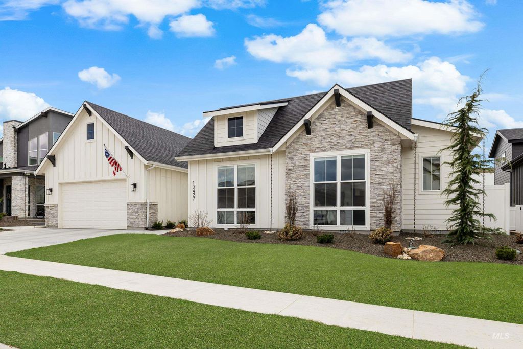 Photo of 13427 N Hazel Grouse Way, Boise, ID 83714 (MLS # 98974475)