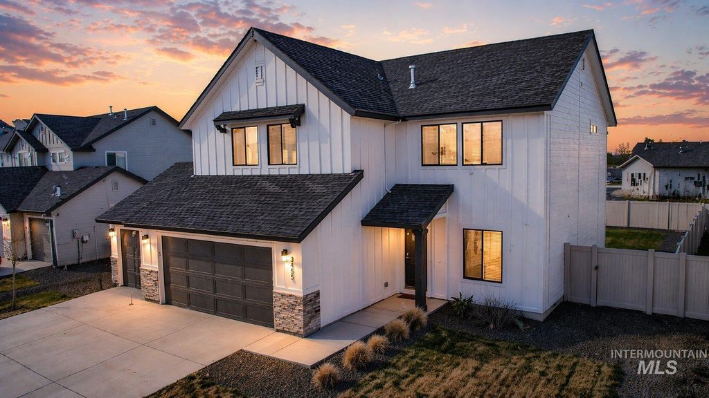 Photo of 9062 W Cornflower St, Nampa, ID 83687 (MLS # 98980944)