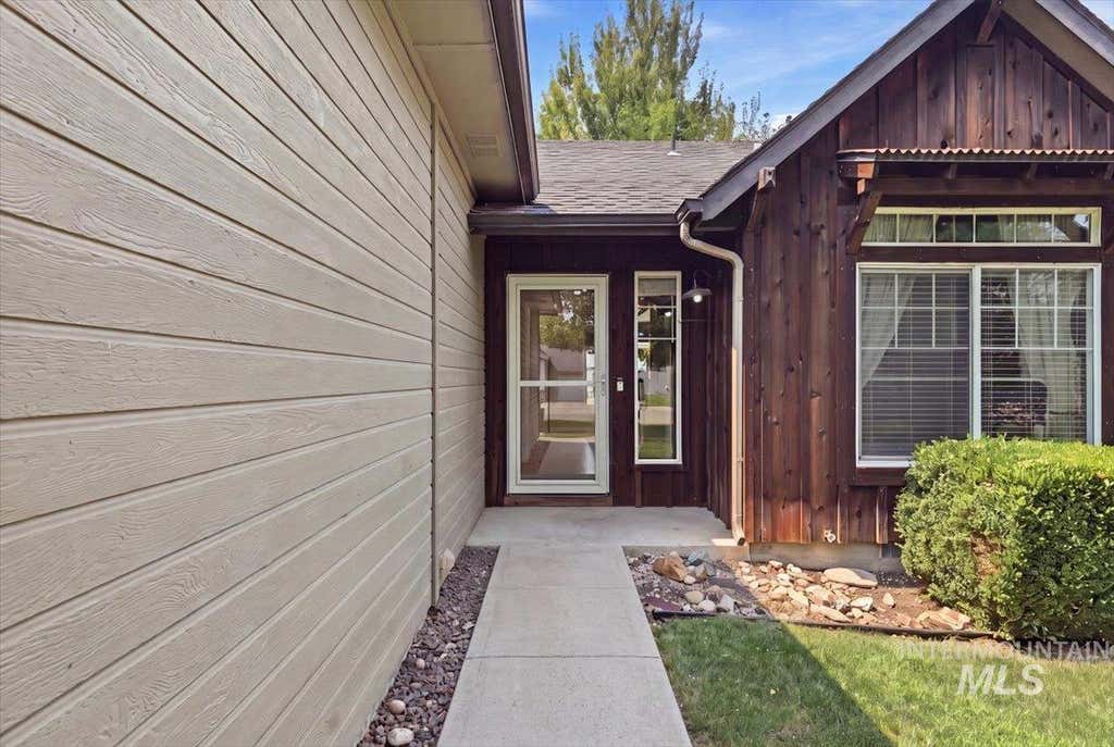 Photo of 2127 N Maroon Ave, Kuna, ID 83634 (MLS # 98995702)