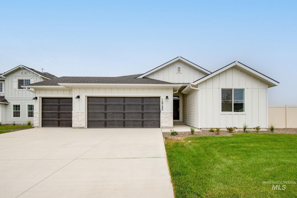 Photo of 16790 Carlin Ave, Caldwell, ID 83607 (MLS # 98976694)