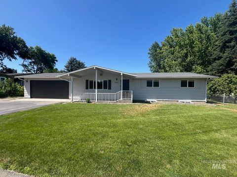 1360 W Victory Road Meridian ID 83642
